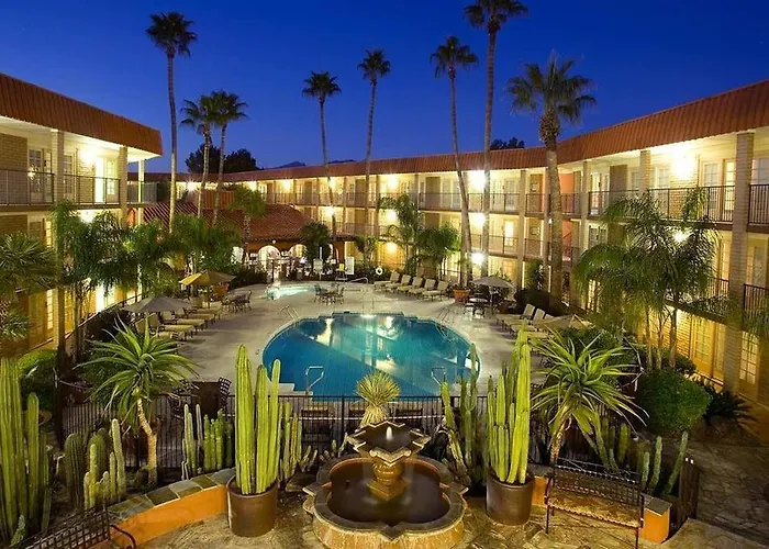 Doubletree By Hilton Tucson-williams Center 4*