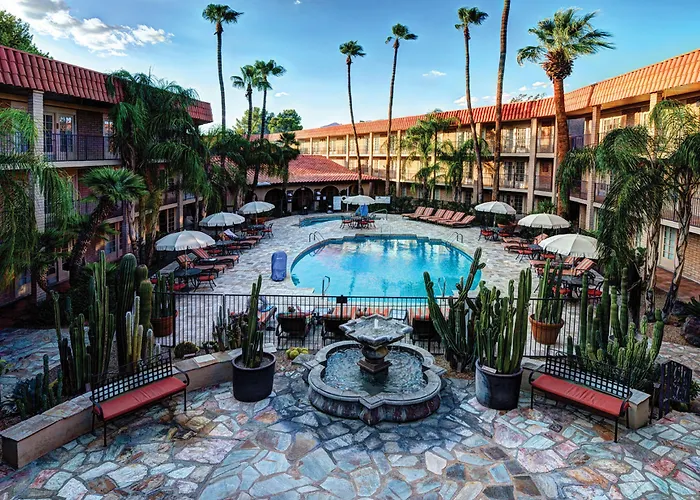 Doubletree By Hilton Tucson-williams Center 4*